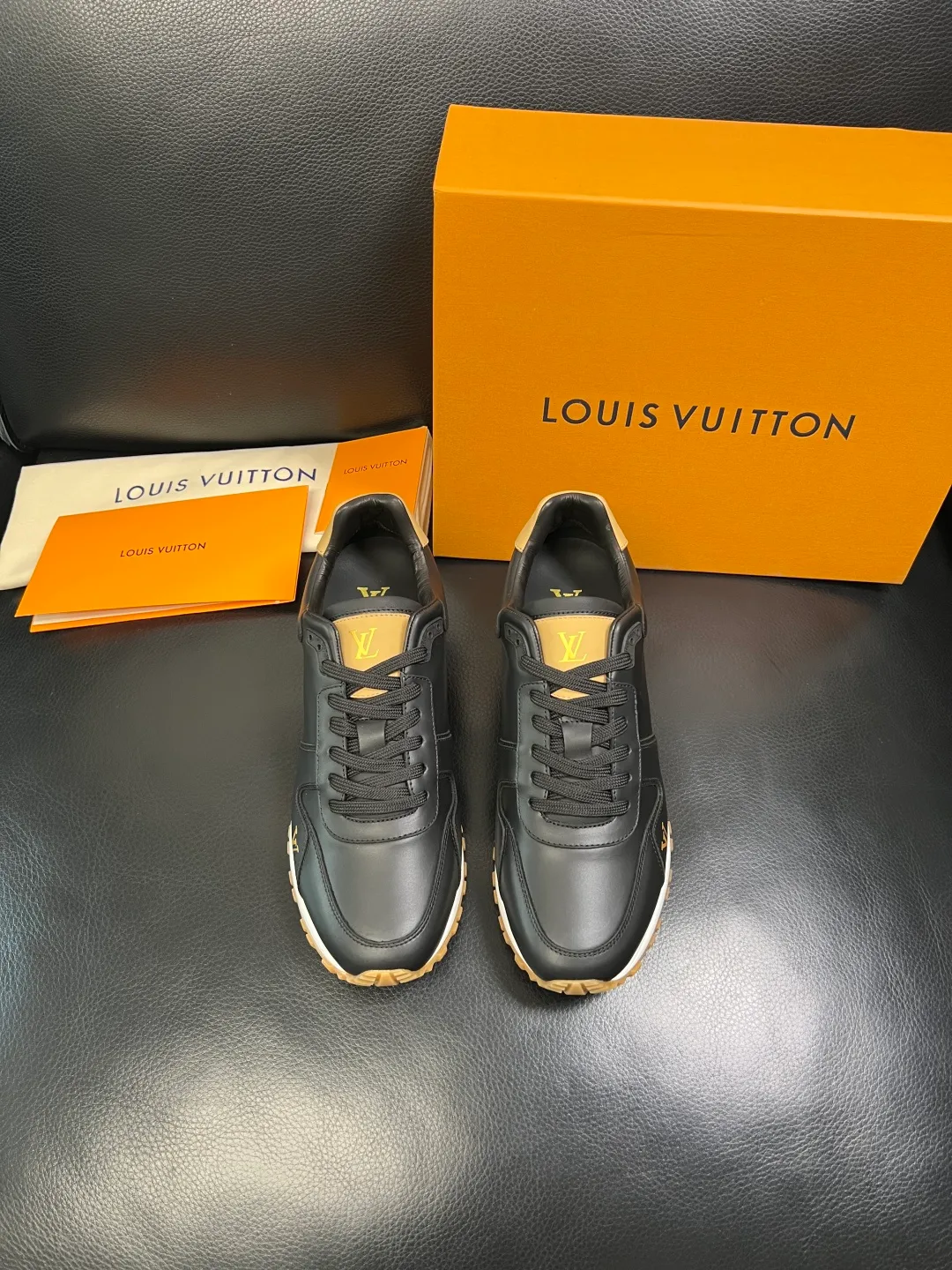 Men's shoes 💰740 Lv high quality top handicrafts Louis Vuitton, counters are equipped with the original factory, the uppers are imported from Italy, high-quality splicing colorful complex crafts, imported cowhide lining is soft and comfortable, soles: original soles specially provided by the original factory, T men's shoes 💰U exclusive movable molded soles are super comfortable, original factory single goods, code number 39-44 (customized 45)